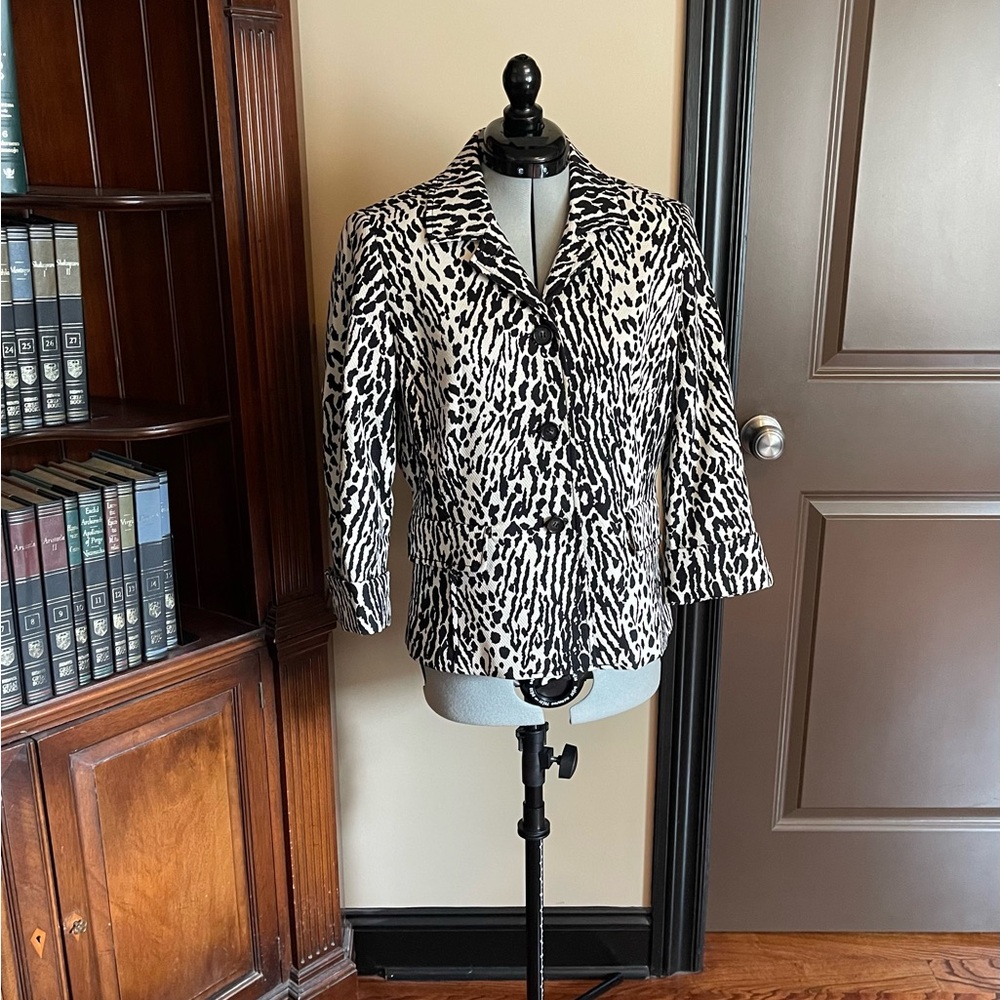 EUC Talbots Black and White Animal Print Blazer
